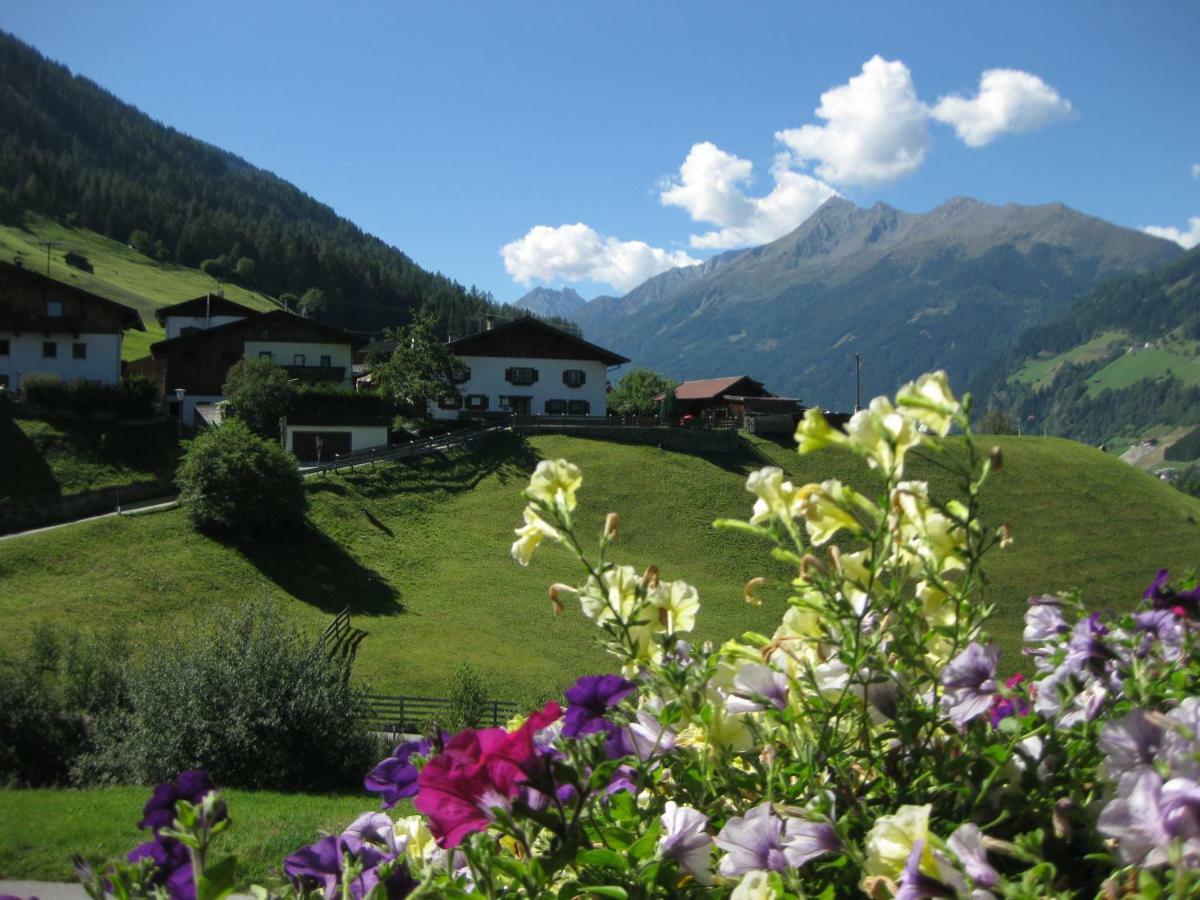 Appartement Haus Gamskogl à Neustift im Stubaital Extérieur photo